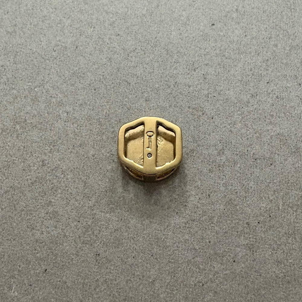 💎 KEEP Collective Round Charm - Picture 2 of 2